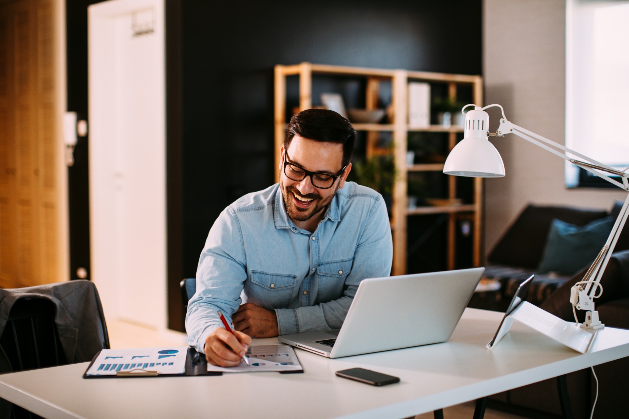 Hoe stimuleert u productiviteit als u thuis werkt?